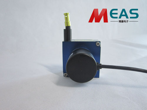 ����λ�ƾ��a����������Һ��ͬ�����ϵ�y�І���